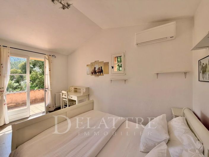 Image No.21-4 Bed House for sale