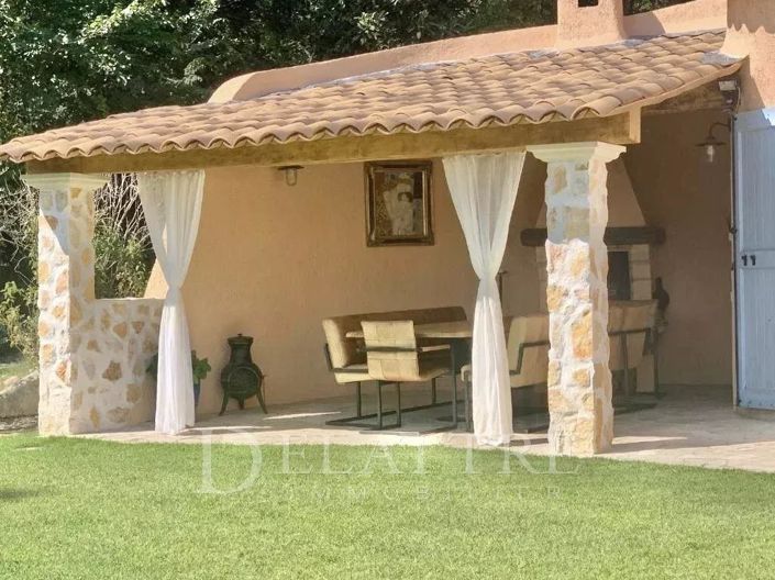 Image No.9-4 Bed House for sale
