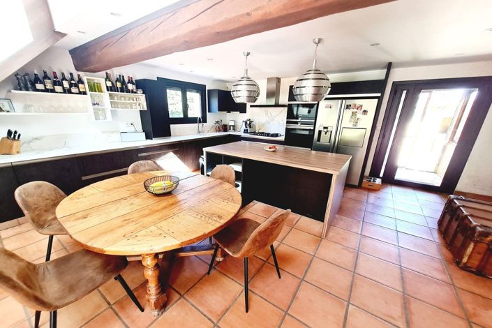 Image No.10-4 Bed House for sale