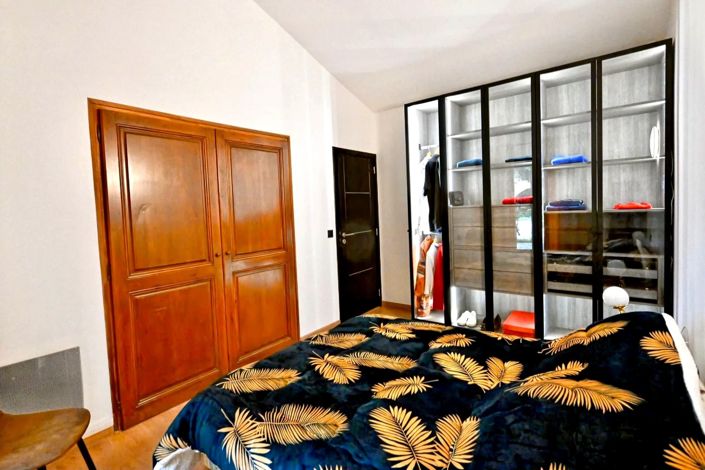 Image No.4-4 Bed House for sale