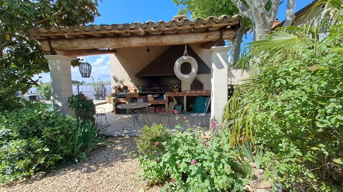 Image No.30-5 Bed House for sale