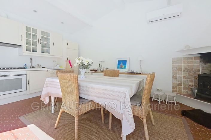 Image No.4-2 Bed House for sale