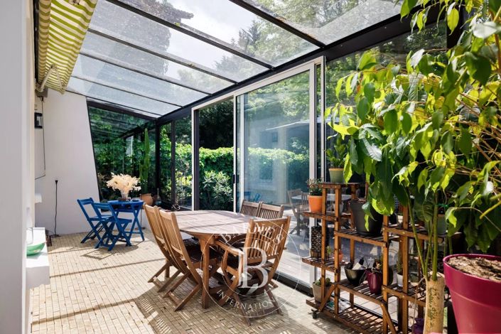 Image No.3-3 Bed House for sale