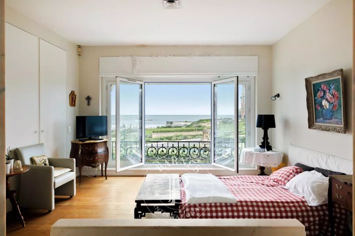 Image No.8-3 Bed Apartment for sale
