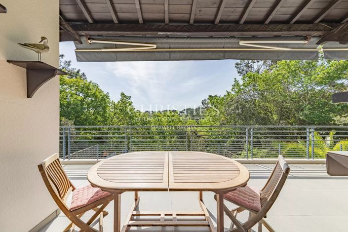 Image No.4-5 Bed House for sale