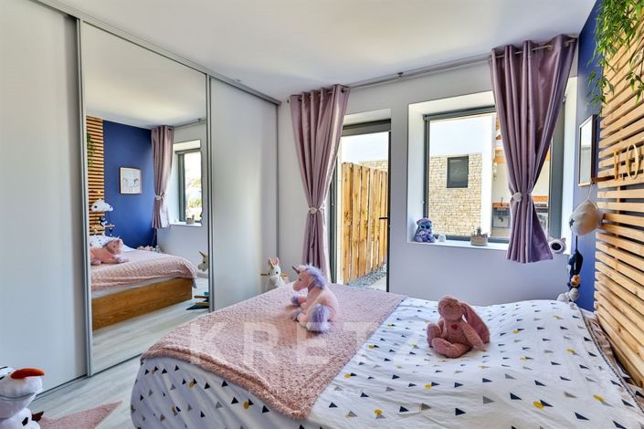 Image No.14-7 Bed House for sale