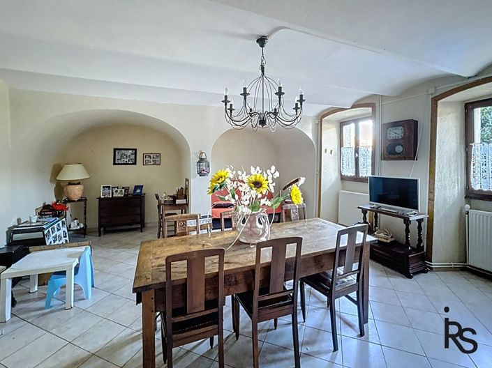 Image No.8-4 Bed House for sale