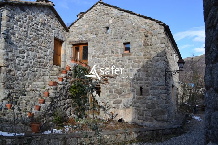 Image No.2-7 Bed Property for sale