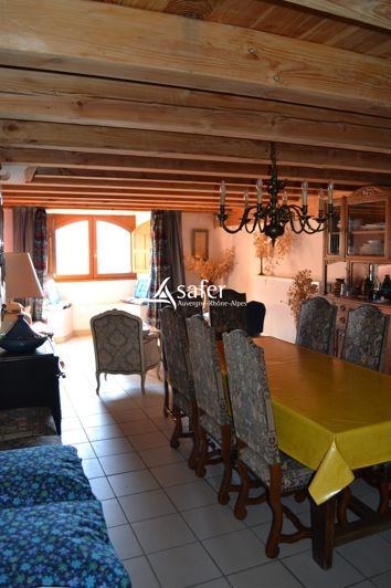 Image No.5-7 Bed Property for sale