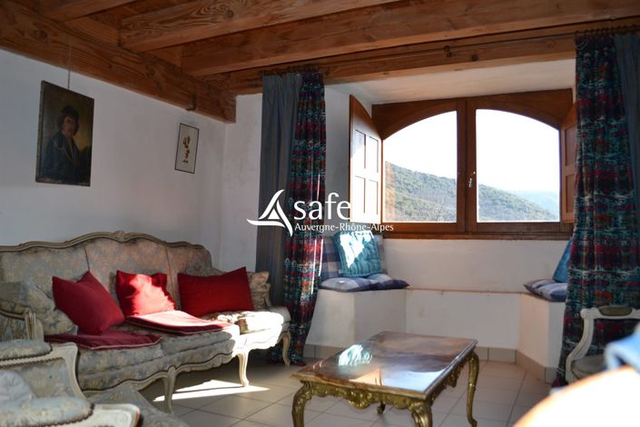 Image No.6-7 Bed Property for sale