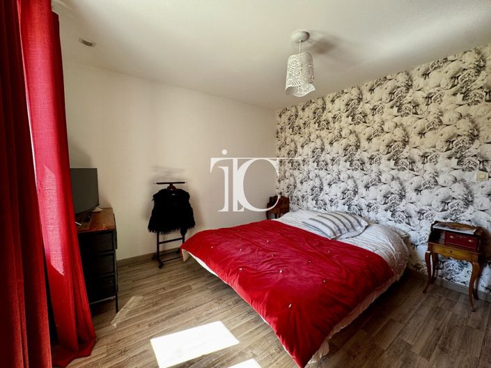 Image No.13-3 Bed House for sale