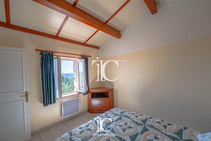 Image No.11-4 Bed House for sale