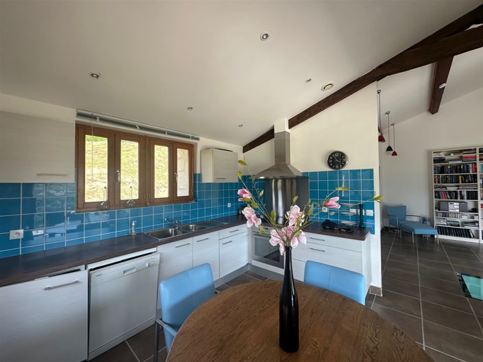 Image No.26-4 Bed House for sale