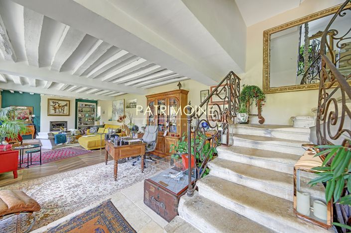 Image No.5-4 Bed Property for sale