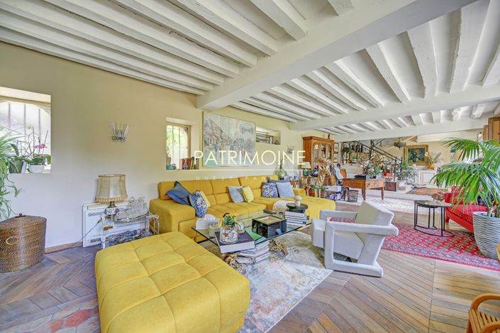 Image No.6-4 Bed Property for sale