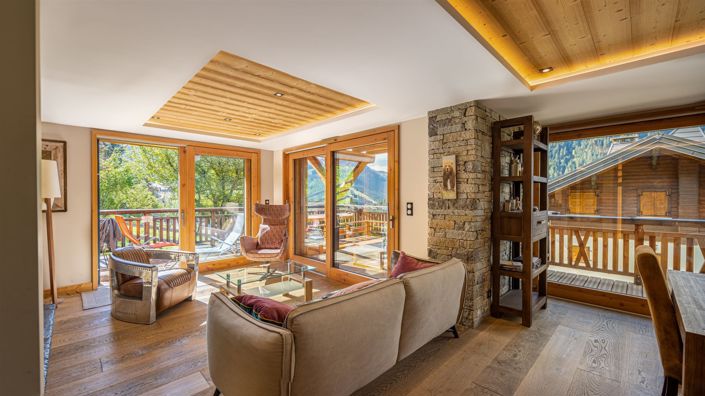 Image No.9-6 Bed House for sale