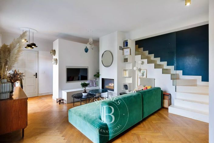 Image No.4-5 Bed House for sale