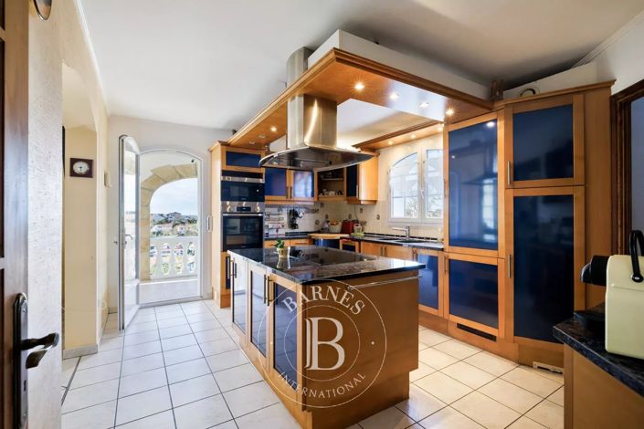 Image No.7-3 Bed House for sale