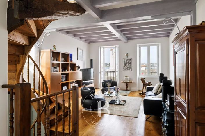 Image No.2-3 Bed House for sale