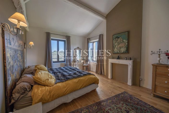 Image No.16-4 Bed House for sale