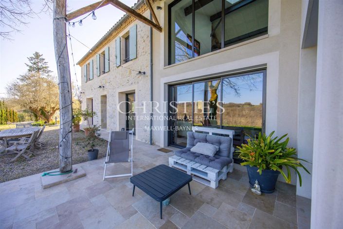 Image No.3-4 Bed House for sale
