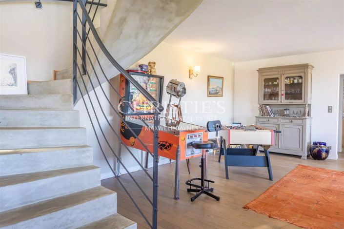 Image No.7-4 Bed House for sale