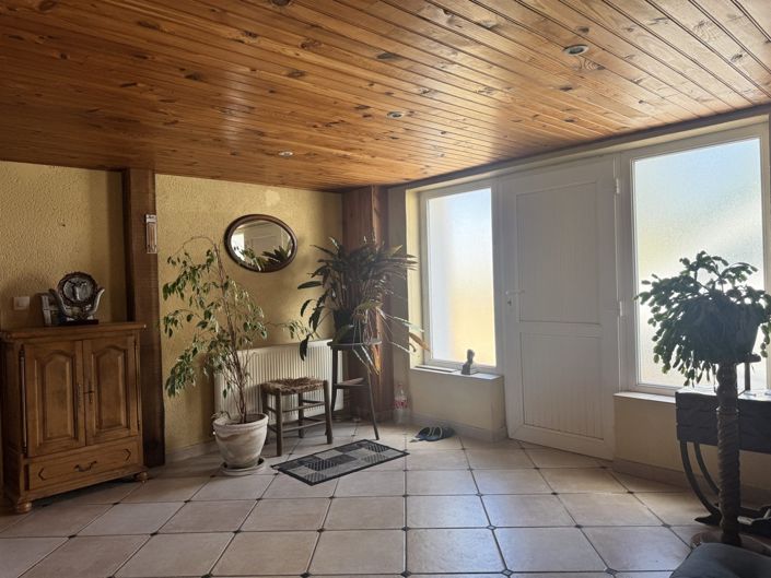 Image No.25-3 Bed House for sale