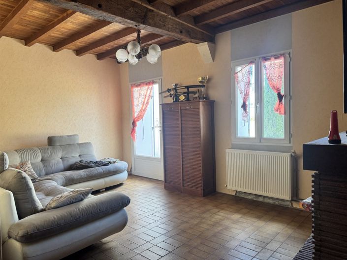 Image No.8-3 Bed House for sale