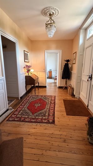 Image No.3-6 Bed House for sale