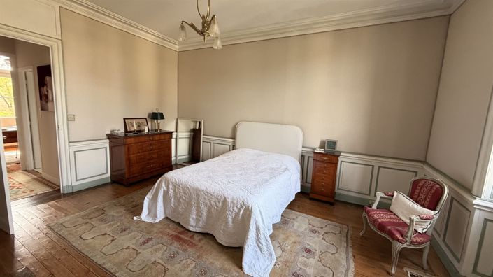 Image No.5-6 Bed House for sale
