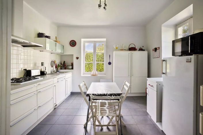 Image No.3-3 Bed House for sale