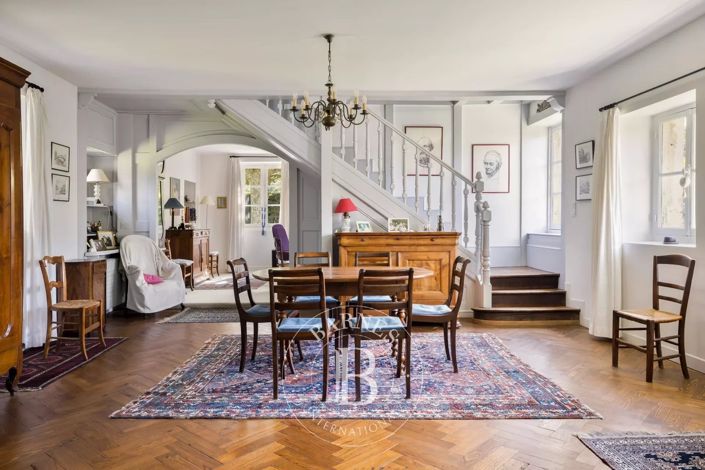 Image No.5-3 Bed House for sale