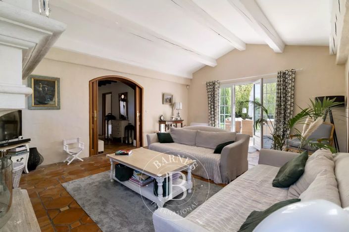 Image No.4-4 Bed House for sale