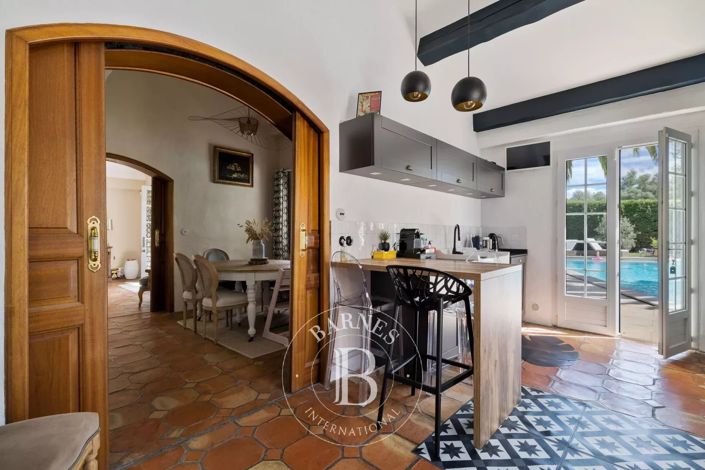 Image No.5-4 Bed House for sale
