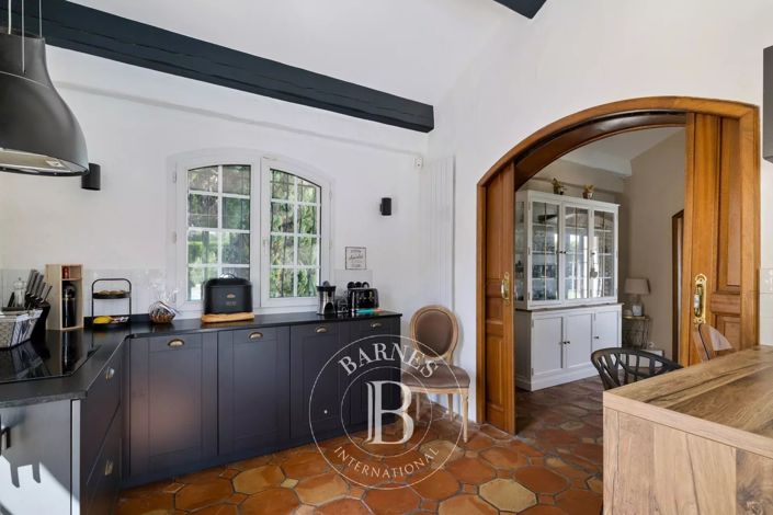 Image No.6-4 Bed House for sale