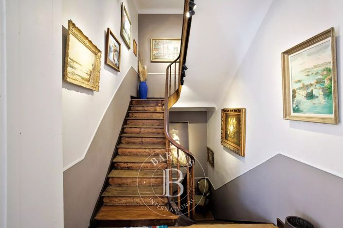 Image No.10-6 Bed Apartment for sale