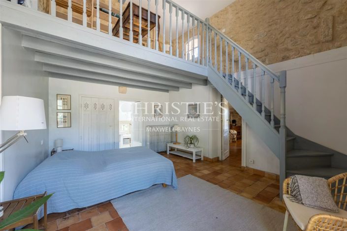 Image No.15-5 Bed House for sale