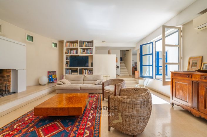 Image No.6-4 Bed House for sale