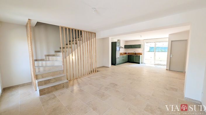 Image No.2-3 Bed House for sale