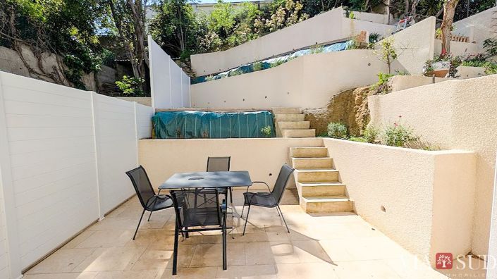 Image No.3-3 Bed House for sale