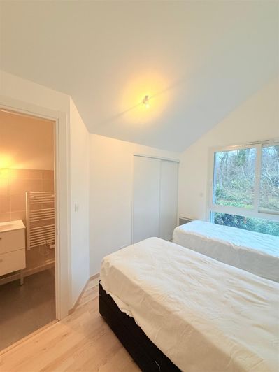Image No.14-8 Bed House for sale