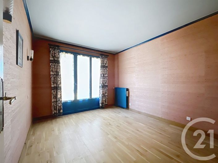 Image No.14-3 Bed House for sale