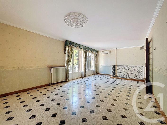 Image No.2-3 Bed House for sale