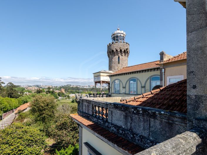 Image No.7-6 Bed House for sale