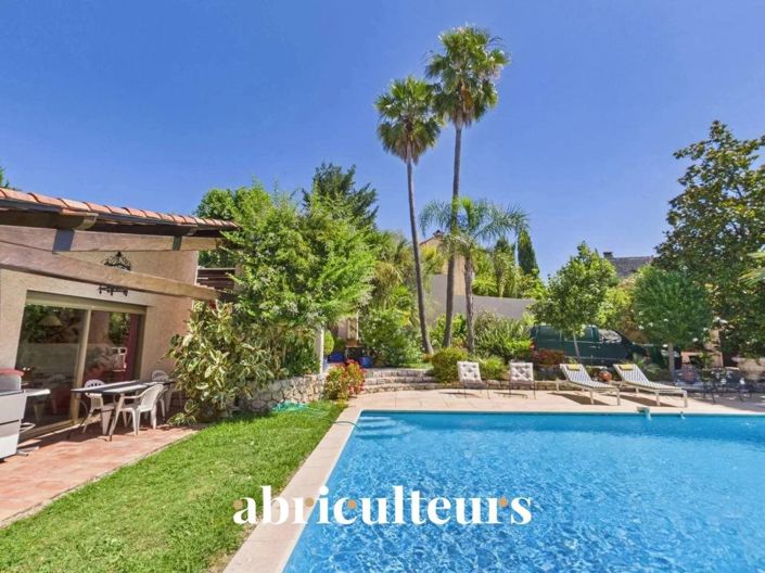 Image No.17-5 Bed House for sale