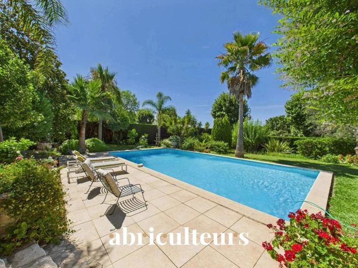 Image No.18-5 Bed House for sale