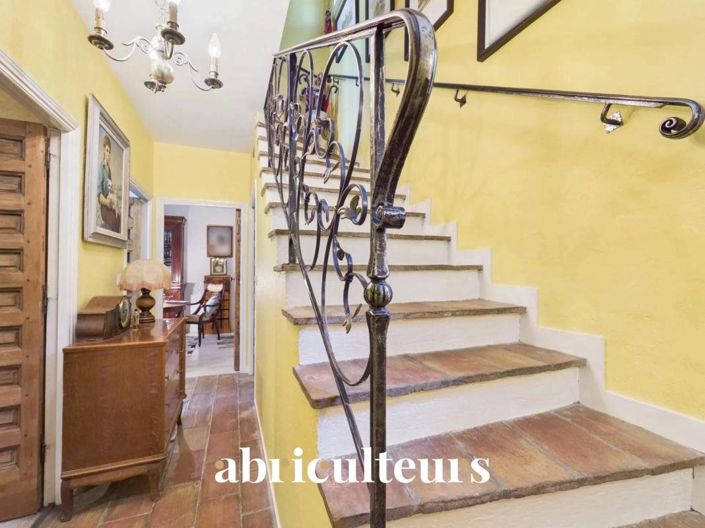 Image No.22-5 Bed House for sale
