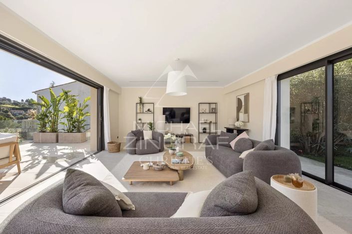 Image No.7-5 Bed House for sale