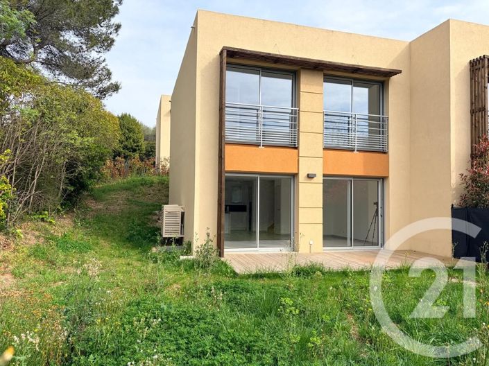 Image No.2-3 Bed House for sale