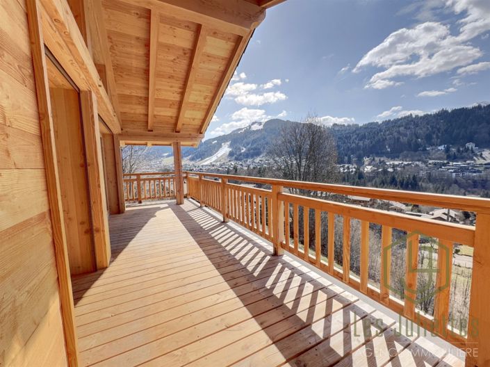 Image No.2-5 Bed House for sale